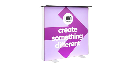 Beleuchtete Messewände